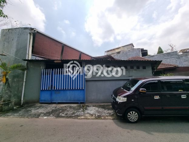 Unit Komersial Dijual di Klojen Malang Luas Tanah 352m2, Luas Bangunan 340m2 Unit Komersial Dijual di Klojen Malang Luas Tanah 352m2, Luas Bangunan 340m2