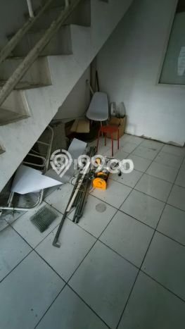 Ruko Kawasan Strategis Kawasan Dinoyo, Luas 142m2m², Pusat Perdagangan Ruko Kawasan Strategis Kawasan Dinoyo, Luas 142m2m², Pusat Perdagangan