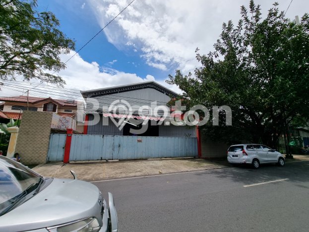 LOKASI SUPER STRATEGIS! Gudang di Blimbing, Luas 1178m2m², Area Komersial LOKASI SUPER STRATEGIS! Gudang di Blimbing, Luas 1178m2m², Area Komersial