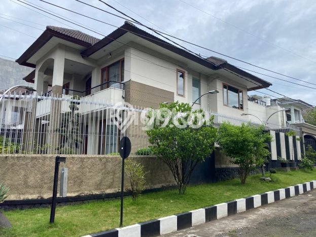 PROMO SPESIAL! Jual Rumah Berkualitas area Dieng, Malang, Luas Tanah 540m2m² LB 700m2m² PROMO SPESIAL! Jual Rumah Berkualitas area Dieng, Malang, Luas Tanah 540m2m² LB 700m2m²