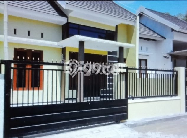 Rumah Terawat di Pakis, Malang, LT 98m2m², LB 46m2m² Rumah Terawat di Pakis, Malang, LT 98m2m², LB 46m2m²