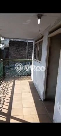 Dijual Rumah 4 Kamar Lokasi Ideal Bagus dan Strategis di Klojen Dijual Rumah 4 Kamar Lokasi Ideal Bagus dan Strategis di Klojen