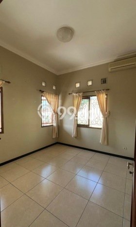 DREAM HOME! Rumah di Tembalang, 3 KT, Bebas Macet, LT 343m2m² Bangunan 295m2m² DREAM HOME! Rumah di Tembalang, 3 KT, Bebas Macet, LT 343m2m² Bangunan 295m2m²