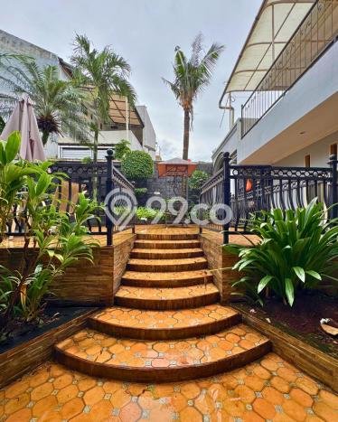 Dijual Rumah Luas Elegan Dengan View Eksklusif di Condet, Jakarta Timur Dijual Rumah Luas Elegan Dengan View Eksklusif di Condet, Jakarta Timur