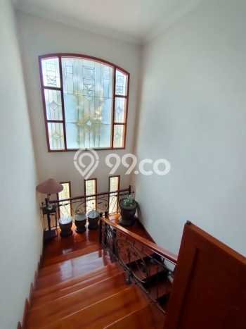 For Sale! Luxury House LT 313m2 Desain Modern di Turangga For Sale! Luxury House LT 313m2 Desain Modern di Turangga
