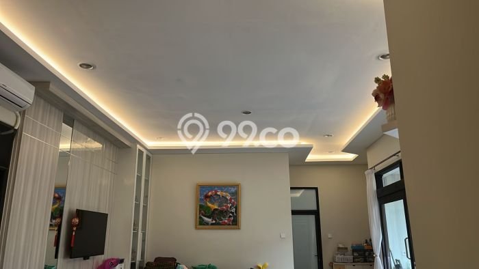Hunian Mewah LB 180m2 Siap Pakai Desain Elegan di Singgasana, Bandung Hunian Mewah LB 180m2 Siap Pakai Desain Elegan di Singgasana, Bandung
