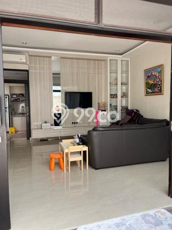 Hunian Mewah LB 180m2 Siap Pakai Desain Elegan di Singgasana, Bandung Hunian Mewah LB 180m2 Siap Pakai Desain Elegan di Singgasana, Bandung