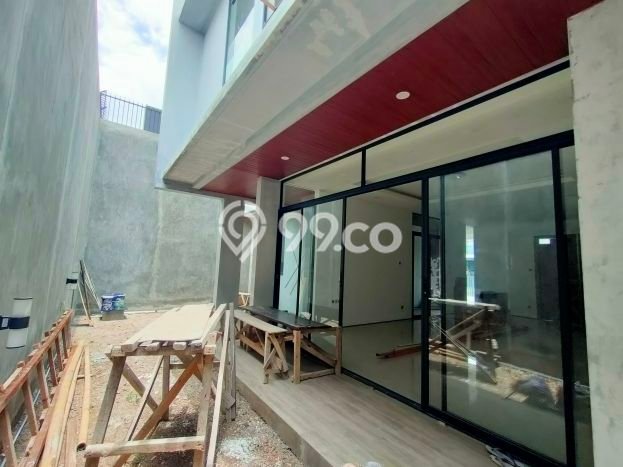 Siap Huni Rumah Mewah 4 Kamar di Batununggal Dekat ke Mana Saja Siap Huni Rumah Mewah 4 Kamar di Batununggal Dekat ke Mana Saja
