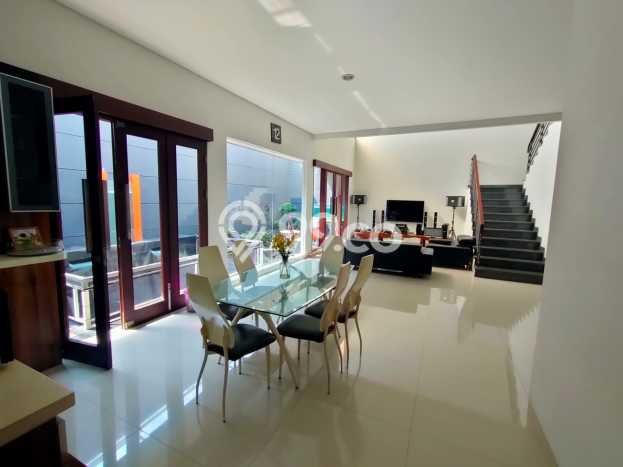 Disewakan Segera Rumah Kondisi Baik di Area Batununggal, Bandung Disewakan Segera Rumah Kondisi Baik di Area Batununggal, Bandung