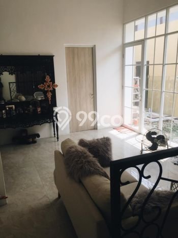 Rumah Elit LB 250m2 Siap Huni Desain Elegan di Galaxy, Bekasi Rumah Elit LB 250m2 Siap Huni Desain Elegan di Galaxy, Bekasi