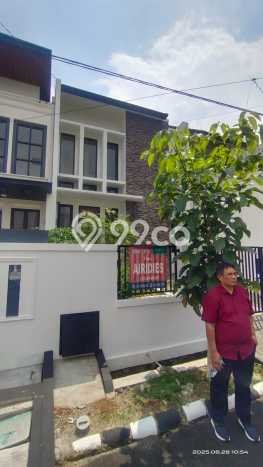 Jual Rumah Eksklusif 3 KT di Kemang Pratama, Bekasi Jual Rumah Eksklusif 3 KT di Kemang Pratama, Bekasi