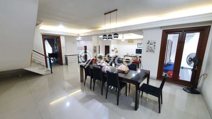 For Sale! Luxury House LT 328m2 Desain Modern di Pluit For Sale! Luxury House LT 328m2 Desain Modern di Pluit