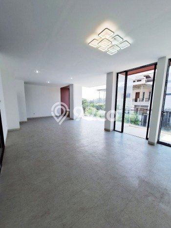 Jual Rumah Luas Elegan Dengan View Eksklusif di Muara Karang, Jakarta Utara Jual Rumah Luas Elegan Dengan View Eksklusif di Muara Karang, Jakarta Utara