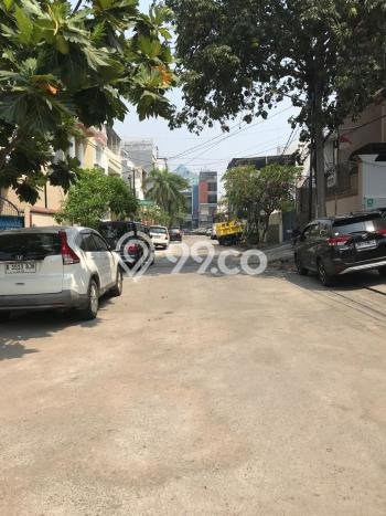 Ready to Use! Premium House LT 290m2 Desain Elegan di Muara Karang Ready to Use! Premium House LT 290m2 Desain Elegan di Muara Karang