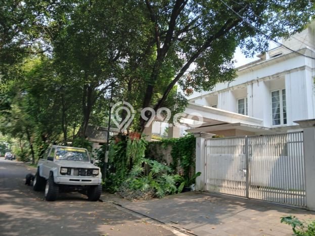 Rumah Area Strategis kawasan Kebayoran Baru, Jakarta Selatan, LT 687m² LB 1000m² Rumah Area Strategis kawasan Kebayoran Baru, Jakarta Selatan, LT 687m² LB 1000m²