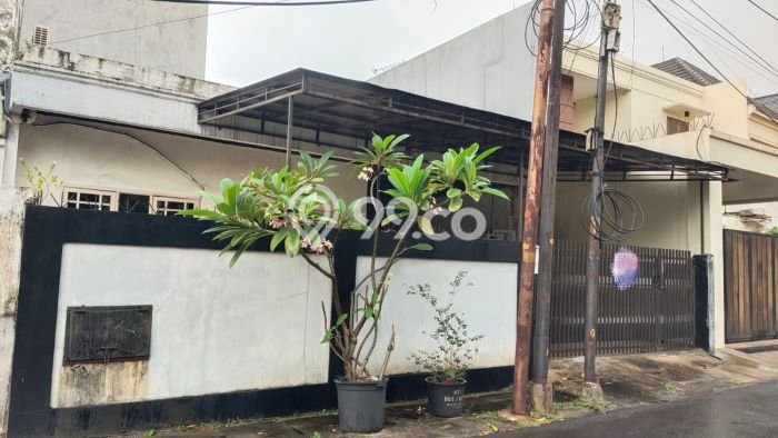 Jual Rumah Luas Elegan Dengan View Cantik di Setiabudi, Jakarta Selatan Jual Rumah Luas Elegan Dengan View Cantik di Setiabudi, Jakarta Selatan