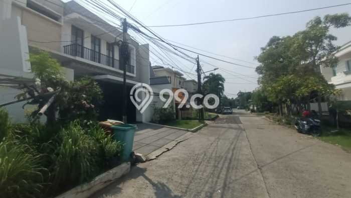 Ready to Use! Luxury House LT 325m2 Desain Modern di Pluit Ready to Use! Luxury House LT 325m2 Desain Modern di Pluit