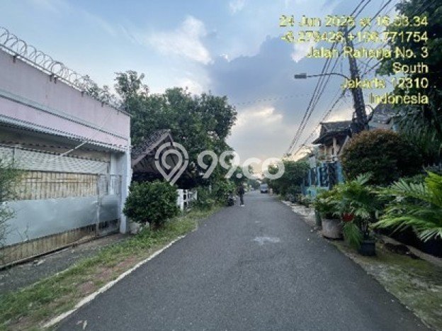 Rumah Strategis Pondok Pinang, Jakarta Selatan, LT 302m² Bangunan 250m² Rumah Strategis Pondok Pinang, Jakarta Selatan, LT 302m² Bangunan 250m²