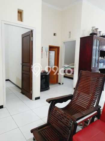 Rumah di Pedurungan, 2 KM, Design Minimalis, LT 180m2m² LB 150m2m² Rumah di Pedurungan, 2 KM, Design Minimalis, LT 180m2m² LB 150m2m²