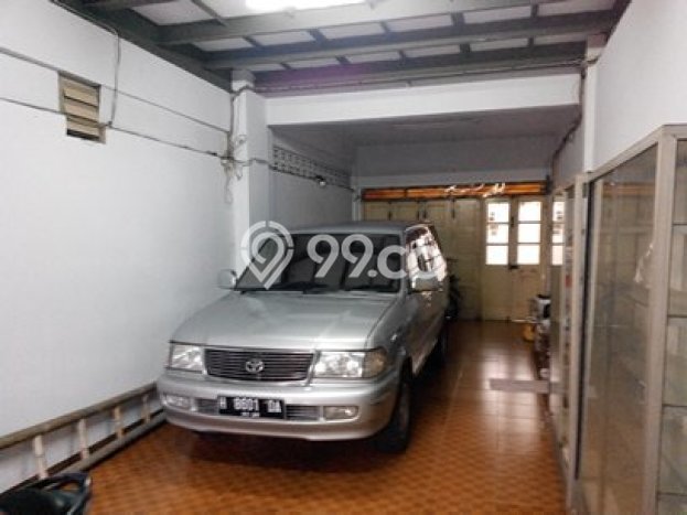 Dijual Hunian Mewah dengan Fasilitas Sekitar Komplit di Semarang Tengah, Semarang Dijual Hunian Mewah dengan Fasilitas Sekitar Komplit di Semarang Tengah, Semarang