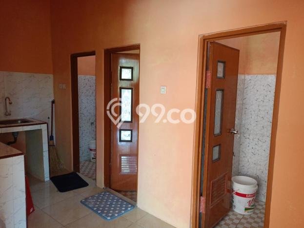 Unit Kost Dijual di Gunung Pati dengan 10 Kamar Tidur & Luas Bangunan 110m2 Unit Kost Dijual di Gunung Pati dengan 10 Kamar Tidur & Luas Bangunan 110m2