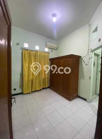 LOKASI STRATEGIS! Rumah kawasan Banyumanik, Dekat Tol, 6 KT, LT 200m2m² Bangunan 180m2m² LOKASI STRATEGIS! Rumah kawasan Banyumanik, Dekat Tol, 6 KT, LT 200m2m² Bangunan 180m2m²