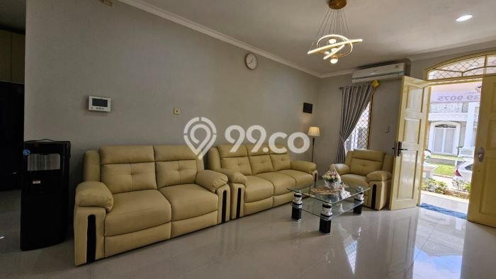 Rumah Cantik Siap Huni Di Lippo Cikarang Luas 160m2 Lokasi Strategis Rumah Cantik Siap Huni Di Lippo Cikarang Luas 160m2 Lokasi Strategis