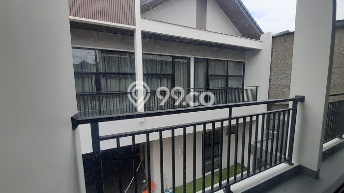 Rumah Luas Asri 4 KT Siap Huni di Cihanjuang Bandung Rumah Luas Asri 4 KT Siap Huni di Cihanjuang Bandung