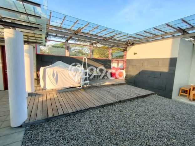 For Sale! Luxury House LT 750m2 Desain Elegan di Setra Duta For Sale! Luxury House LT 750m2 Desain Elegan di Setra Duta