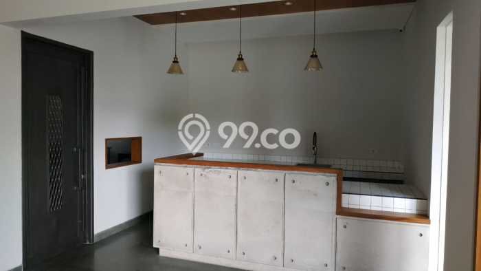 Ready to Use! Premium House LT 1282m2 Desain Modern di Dago Ready to Use! Premium House LT 1282m2 Desain Modern di Dago
