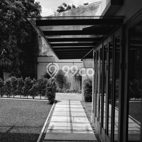 Ready to Use! Premium House LT 1282m2 Desain Modern di Dago Ready to Use! Premium House LT 1282m2 Desain Modern di Dago