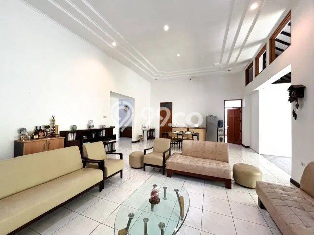 For Sale! Premium House LT 418m2 Desain Elegan di Pasteur For Sale! Premium House LT 418m2 Desain Elegan di Pasteur