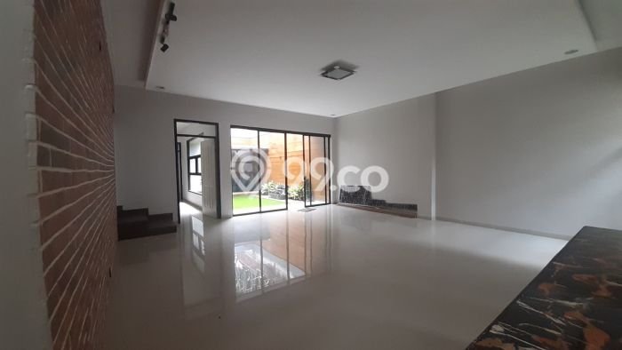 Hunian Nyaman Asri 4 KT Siap Pakai di Cihanjuang Bandung Hunian Nyaman Asri 4 KT Siap Pakai di Cihanjuang Bandung