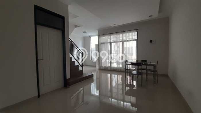 Rumah Strategis Modern Lb 150m2 di Cimahi Utara, Cimahi Rumah Strategis Modern Lb 150m2 di Cimahi Utara, Cimahi