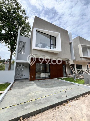 Rumah Mewah Dijual LT 144m2 di Coblong, Bandung Rumah Mewah Dijual LT 144m2 di Coblong, Bandung