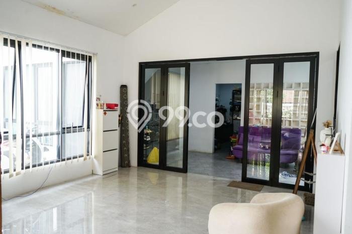 Rumah Minimalis 4 Kamar LT 275m2 di Kopo Rumah Minimalis 4 Kamar LT 275m2 di Kopo