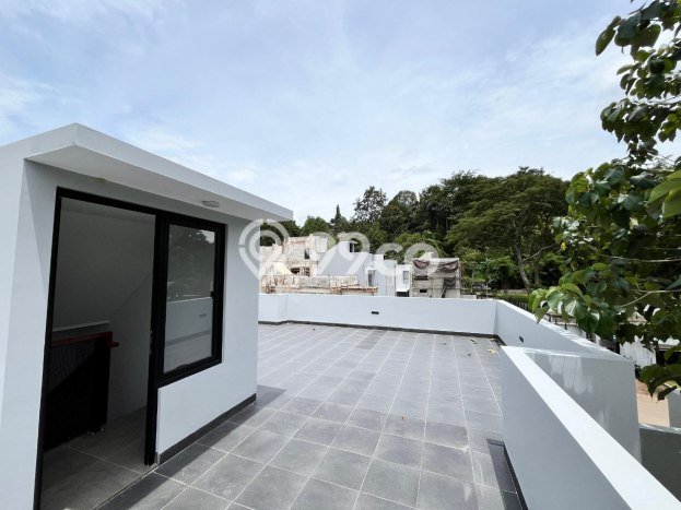 Rumah Mewah Dijual LT 144m2 di Coblong, Bandung Rumah Mewah Dijual LT 144m2 di Coblong, Bandung