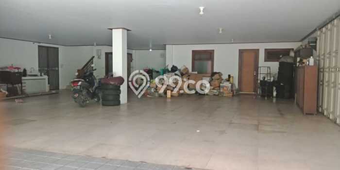 Rumah Elit Modern Tanpa Renovasi di Setra Duta Bandung Rumah Elit Modern Tanpa Renovasi di Setra Duta Bandung