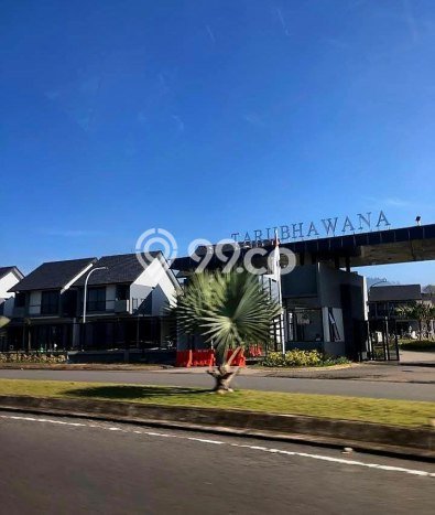 Rumah Luas Asri 3 KT Siap Pakai di Kota Baru Parahyangan Bandung Rumah Luas Asri 3 KT Siap Pakai di Kota Baru Parahyangan Bandung