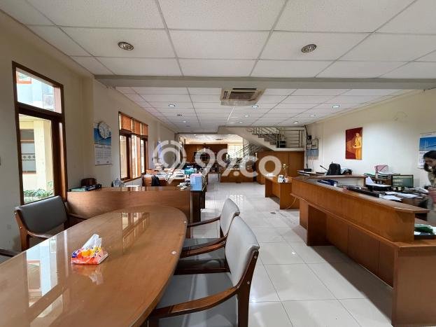 Rumah Luxury Modern Tanpa Renovasi di Supratman Bandung Rumah Luxury Modern Tanpa Renovasi di Supratman Bandung