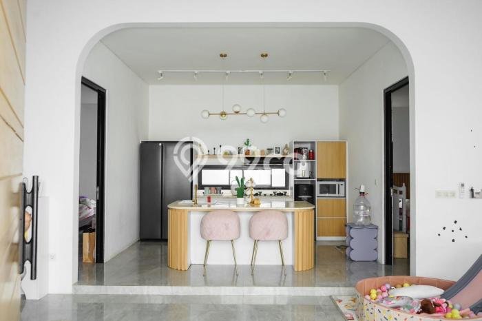 Rumah Minimalis 4 Kamar LT 275m2 di Kopo Rumah Minimalis 4 Kamar LT 275m2 di Kopo