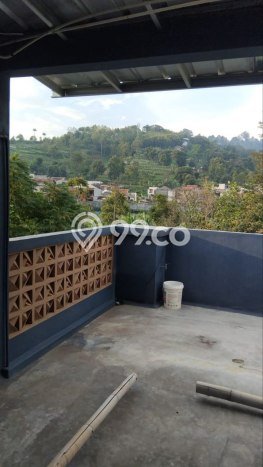 INVESTASI CERDAS! Rumah Premium , Bandung, LT 95m2m² Luas Bangunan 250m2m² INVESTASI CERDAS! Rumah Premium , Bandung, LT 95m2m² Luas Bangunan 250m2m²