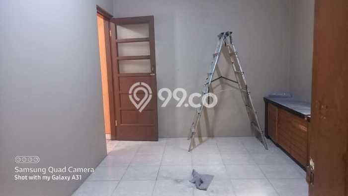 LOKASI PREMIUM! Ruko Kawasan Usaha Kawasan , Luas 190m2m², Siap Operasional LOKASI PREMIUM! Ruko Kawasan Usaha Kawasan , Luas 190m2m², Siap Operasional
