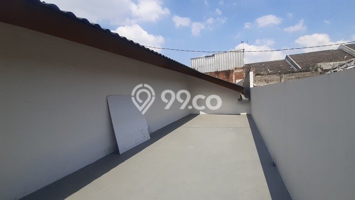 Rumah Modern 5 KT di Cihanjuang Bandung Semi Furnished Rumah Modern 5 KT di Cihanjuang Bandung Semi Furnished