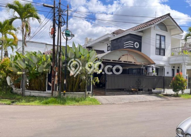 Jual Rumah Luas Megah Dengan View Cantik di Buah Batu, Bandung Jual Rumah Luas Megah Dengan View Cantik di Buah Batu, Bandung