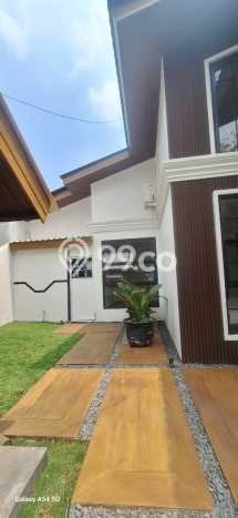 Rumah Modern 5 KT di Cihanjuang Bandung Semi Furnished Rumah Modern 5 KT di Cihanjuang Bandung Semi Furnished