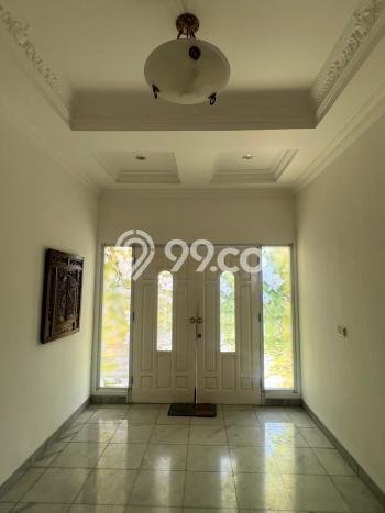Rumah Elit Modern Tanpa Renovasi di BSD Taman Giri Loka Tangerang Rumah Elit Modern Tanpa Renovasi di BSD Taman Giri Loka Tangerang
