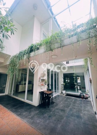 Hunian Mewah Siap Huni LT 271m2 di BSD, Tangerang Selatan Hunian Mewah Siap Huni LT 271m2 di BSD, Tangerang Selatan