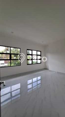 Jual Rumah Luas Elegan Dengan View Eksklusif di BSD Puspita Loka, Tangerang Jual Rumah Luas Elegan Dengan View Eksklusif di BSD Puspita Loka, Tangerang