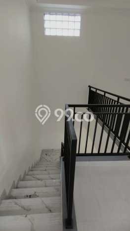 Rumah Luxury Modern Siap Huni di BSD Griya Loka Tangerang Rumah Luxury Modern Siap Huni di BSD Griya Loka Tangerang